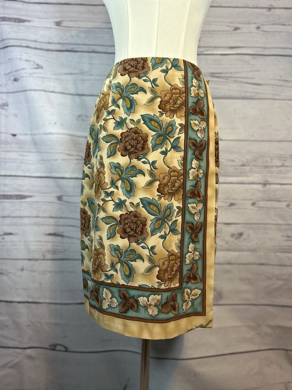 Vintage Barrie Pace Silk Floral Bandana Skirt Size 10 – Made in Korea, Back Zip